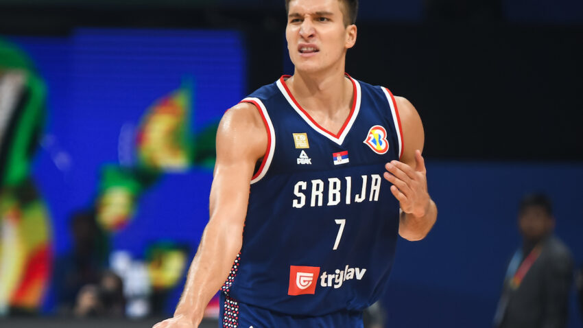 FIBA se poklonila kapitenu: Bogdan Bogdanović - srpska letnja tradicija izvrsnosti (VIDEO)