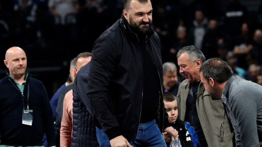 Jelena Dubljević vs Nikola Peković: Ko će voditi crnogorsku košarku?