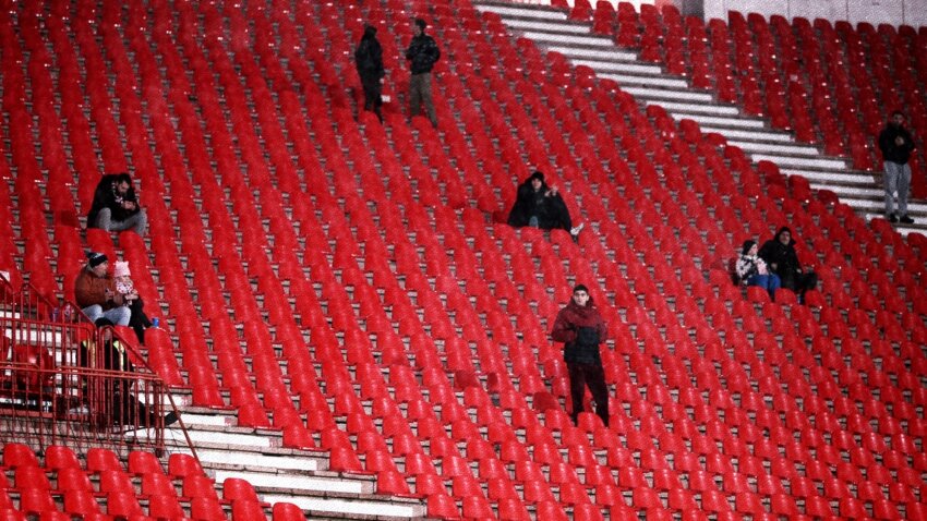 Fudbalska kultura u Srbiji u veštačkoj komi: Navijači i stadioni - ljubav koja bledi
