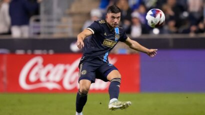 Zvezda naciljala levog beka iz Amerike