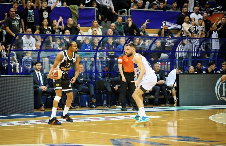 Partizan nošen rezervistima slavio u Baru i udario temelj pred Asvel i Zvezdu