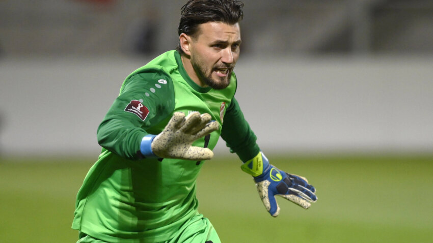 Veliki posao Valensije: Gruzin donosi 30 miliona u kasu, kao zamena stiže Dimitrijevski?