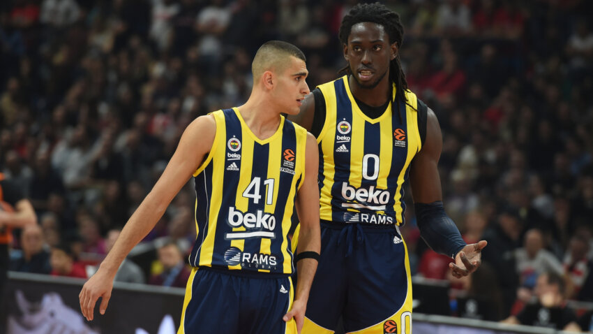 Strašni Motli razoružao Asvel, Olimpijakos "stotkom" ispratio Albu