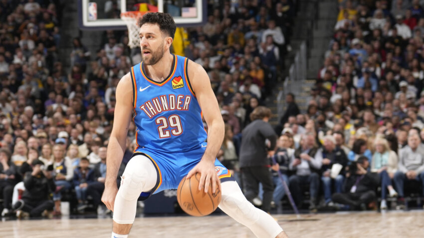 Rajaković i Toronto u krizi, Vasa skroman, a Buker tragičar sa 62 poena (VIDEO)