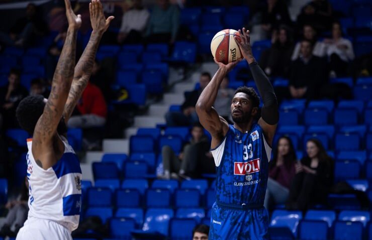 Produžetak, 203 poena i pobeda Budućnosti - Mornaru bio blizu prekida crne serije