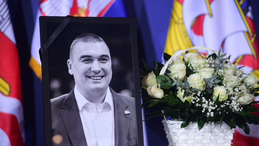 Održana komemoracija Dejanu Milojeviću: Svi smo ga videli kao budućeg selektora Srbije