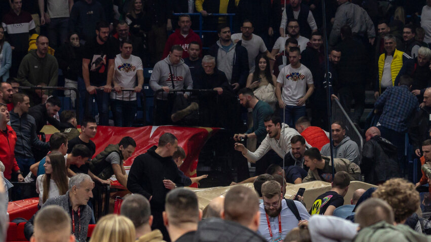 Crvena zvezda: Incidenti na kraju utakmice bacili senku, prestupnicima ćemo zabranti ulaz