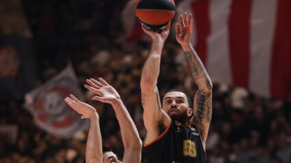 Džejms o glasinama da ostaje u Monaku: Priča se i da je Elvis živ