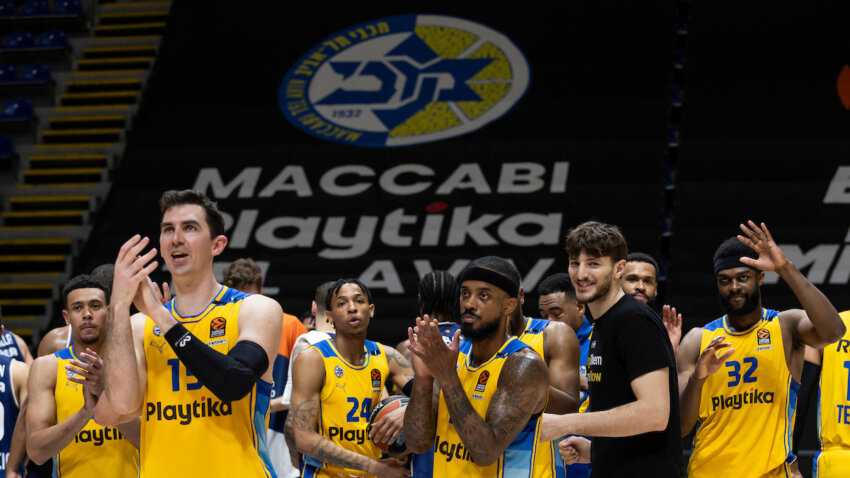 Makabi se seli u Arenu