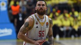 Majk Džejms obećao: Neću više da pričam sa sudijama