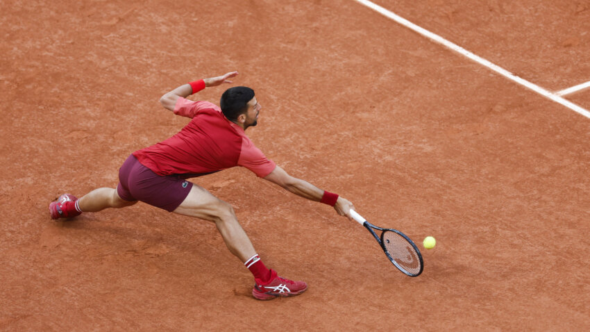 Novak bez izgubljenog seta do druge runde, dubl majstor pružio snažan otpor