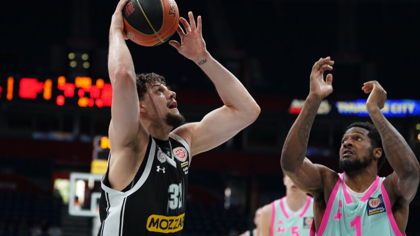 Trifunović poveo Partizan ka trijumfu, Mega preznojila crno-bele