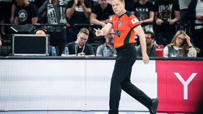 Poluvreme u Areni kasnilo… Sudije izašle iz drugog tunela