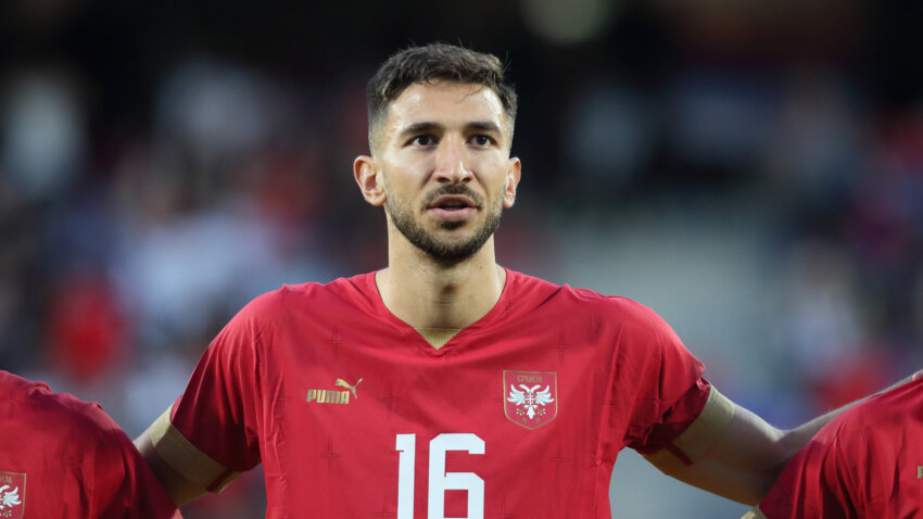 Zvezda i Grujić za stolom, razmatraju se opcije