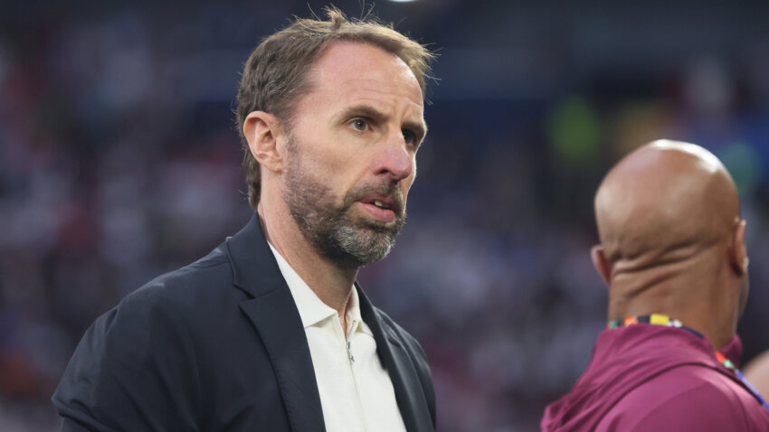 "Sautgejt mora da pokaže hrabrost, prodrma kavez i izostavi neke zvezde iz tima"