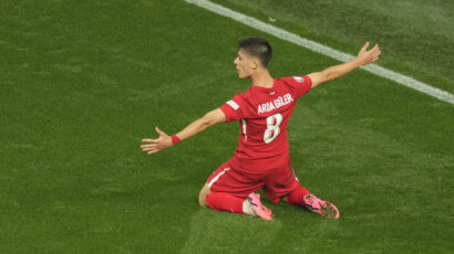 Dortmund se poklonio mađioničarima u crvenom, Muldur i Guler projektilima presudili debitantu – Akturkoglu ukrasio trijumf