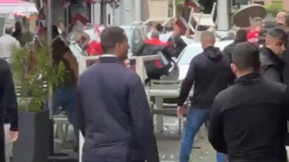 Haos u Gelzenkirhenu – tuča Srba i Engleza: Letele flaše i stolice (VIDEO)