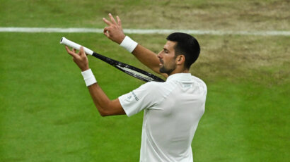 Korak bliže istoriji: Đoković izjednačio Federerov rekord u Londonu