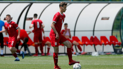 Van Persi ukrao Ajaksu talentovanog Srbina