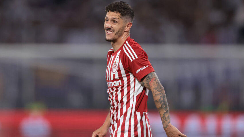 Kiparski velikani žele Jovetića