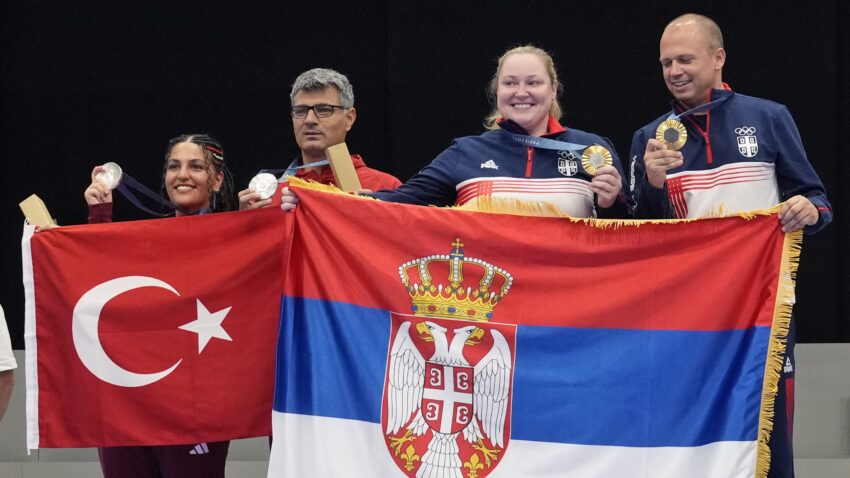 Internet (ni)je čudo, zlato i slava nisu bacili prašinu na prijateljstvo: Olimpijski šampion i poznata ličnost (FOTO)