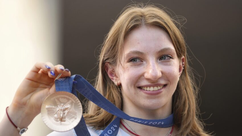 Rumunskoj gimnastičarki uručena bronzana medalja u Bukureštu