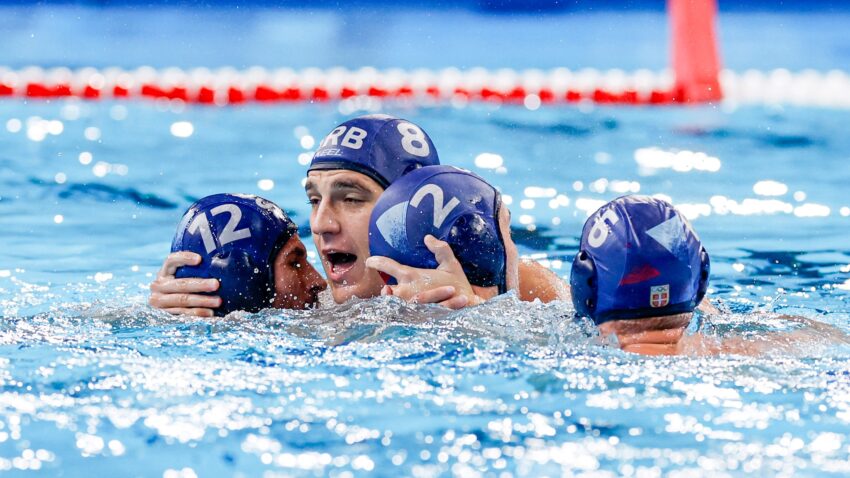 Srbija – Amerika, drugi čin: Naplata za košarku, Delfini se pitaju