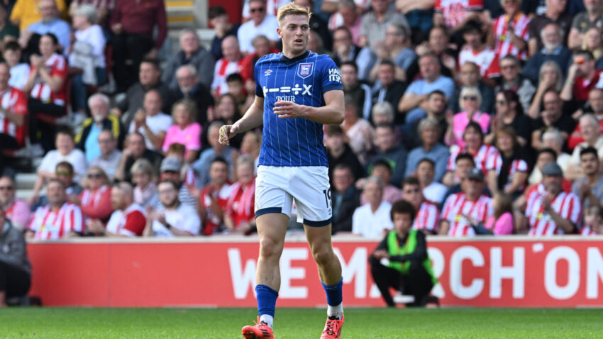 Aston Vila ispustila pobedu u Ipsviču (VIDEO)