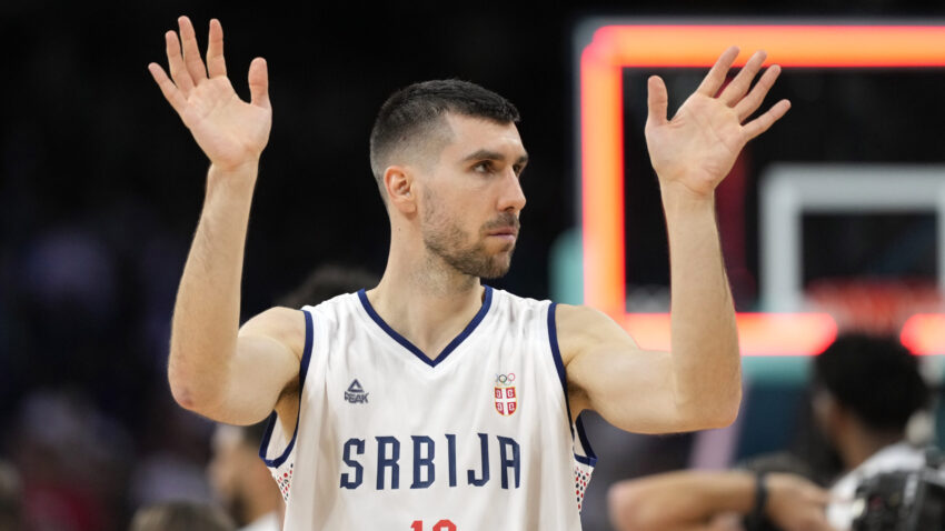 Dobriću prija prizor - Srbi u plavom, pa u crveno-belom: Bogdan nam je rekao koliko ćemo uživati, sada je vreme za prvi put sa Teom