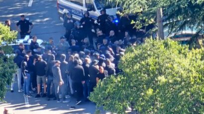 Sukob navijača pred veliki derbi, policija reagovala (VIDEO)