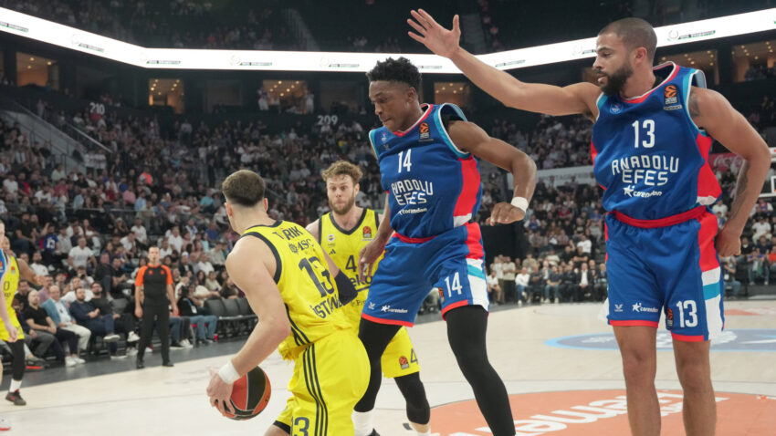 Došao iz NBA u Evropu, pa mu posle dva meseca pucali u prozor