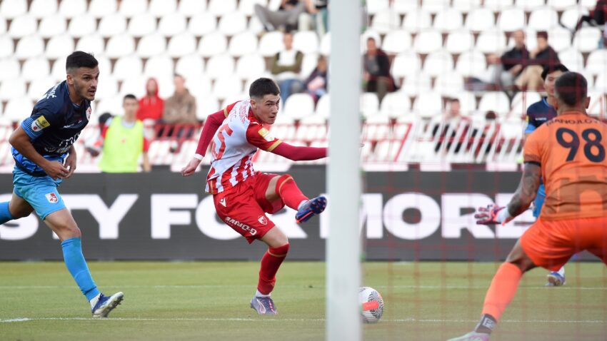 Stojadinović: Zvezda želi više od 15.000.000 za Maksimovića, Siti i rad sa Gvardiolom idealan sledeći korak