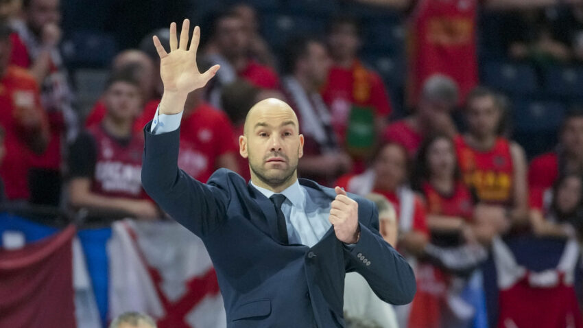 Spanulisov debi iz snova usred Atine, Lojd presudio prvaku Evrope