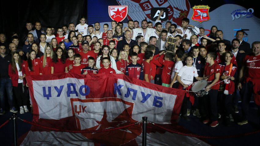 Crvena zvezda pobedama nad Partizanom osvojila dve titule