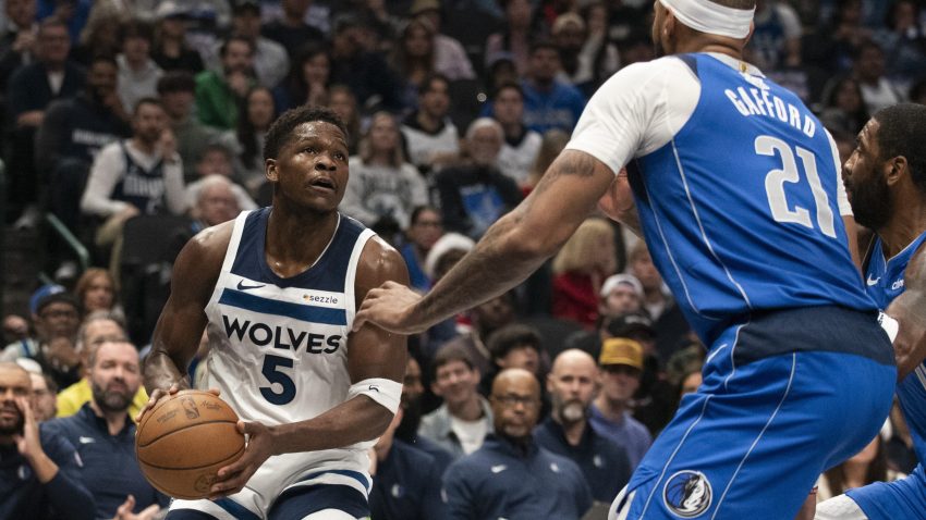 Dončić se povredio, Irving umalo režirao božićno čudo, ali je Edvards odlučio da bude Grinč