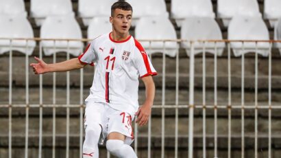 Savić na direktnoj vezi iz Letonije: Cene nas zbog karaktera, a plaše se Mitrovića i Vlahovića… Selektor im je alhemičar, žive za iznenađenja i velike rezultate