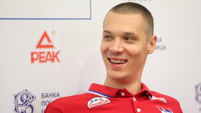 Aleksa Brđović čuva sećanje na oca: Dok je bio živ nismo pričali mnogo o odbojci, sada mi je krivo