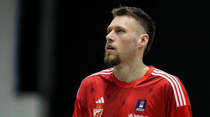 Majk Daum uspešno operisan: Vratiću se uskoro!