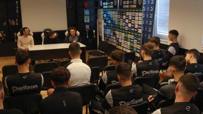 Počeli pripreme kadeti i omladinci Partizana: Deca  moraju da se ponašaju i van terena, u planu je mnogo novina