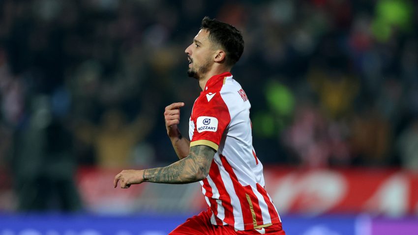Krunić uz pomoć golmana Leha dovodi Zvezdu u vođstvo (VIDEO)