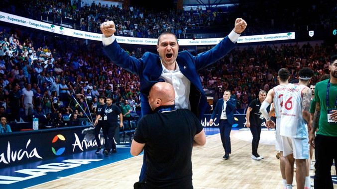 Marko Stanković, đak i učitelj u crno-beloj školi, pali mašinu u Bonu: Tačka spajanja Isala i Srbije - Šortsa uzmeš za ruku i kreneš po pobedu