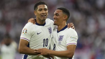 Agent Belingem na zadatku pridobiti Aleksander Arnolda