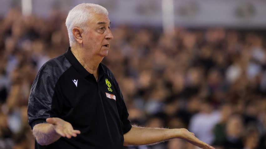 Trener Efesa: Priča Dragana Šakote u AEK-u zaslužuje film
