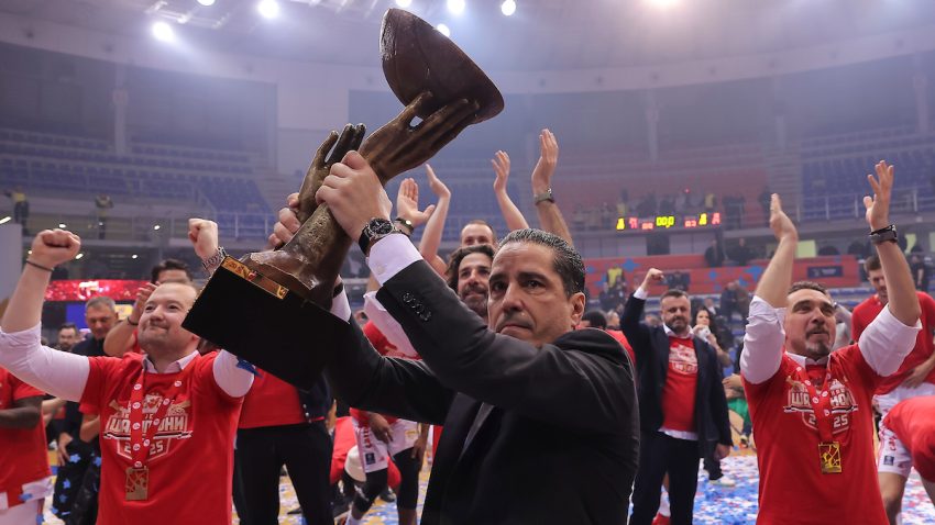 Sferopulos se popeo na Zvezdin večni podijum