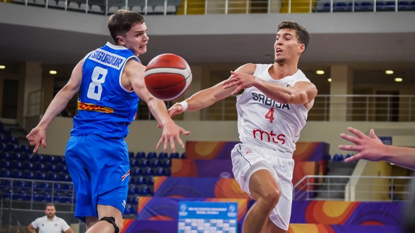 Nekadašnji kapiten Srbije deo istorije u Nemačkoj: Kovačević i Miteldojčer osvojili prvi trofej