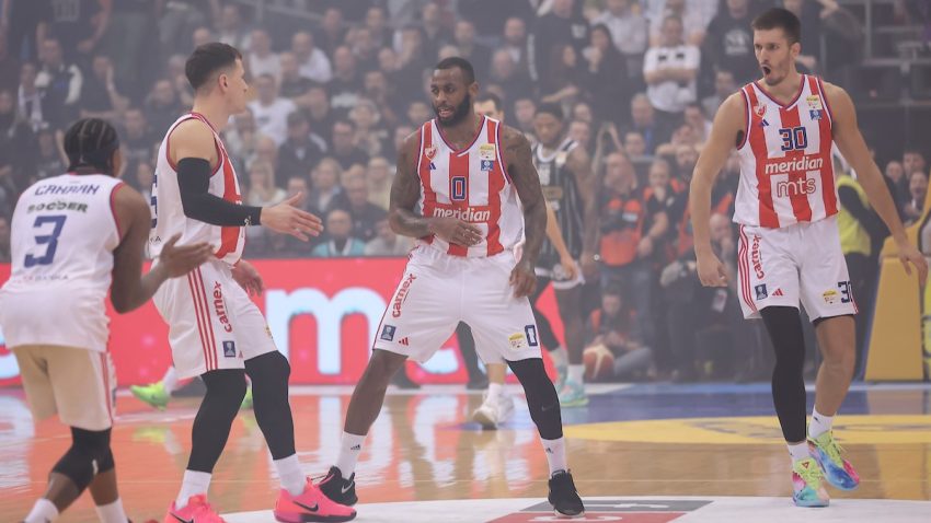 Hevi metal u Čairu: Teodosić napustio binu, ali Kodi se popeo i ugrabio Žućkovu levicu!