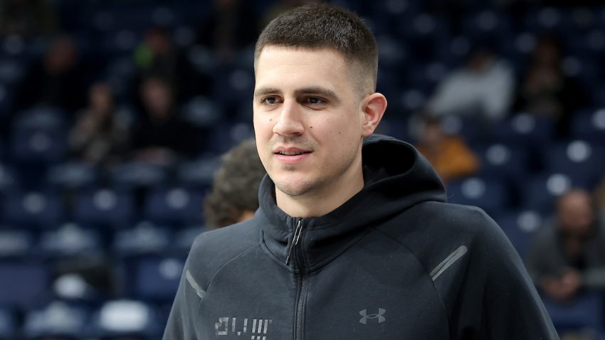 Marinković izašao pred besne navijače: Znate na čijoj smo strani... Stranci nemaju pojma šta se dešava