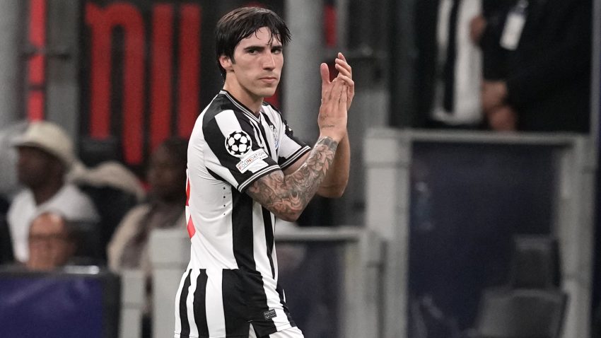 Moguća crno-bela trampa: Juventus za Tonalija daje Luiza