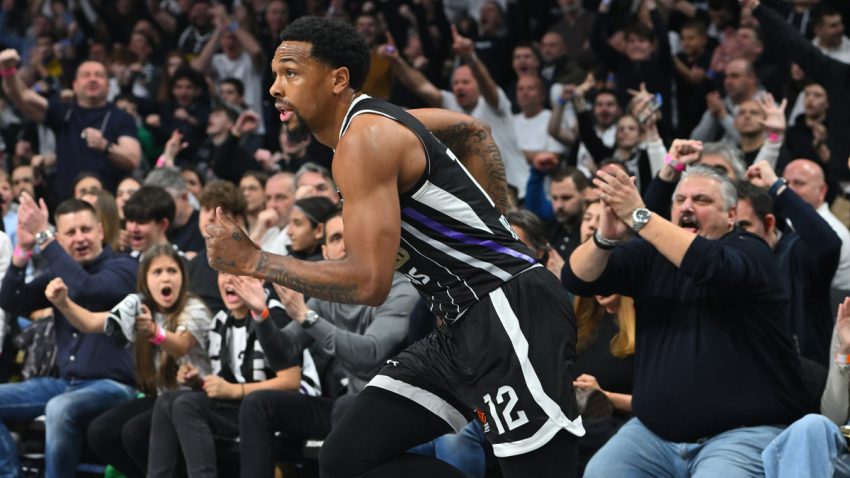Sterling Braun jedan od trojice u klubu 50-40-90