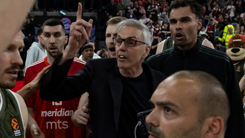 "Fini" Herbert gađao Zvezdinu klupu, pa pričao o hokeju…
